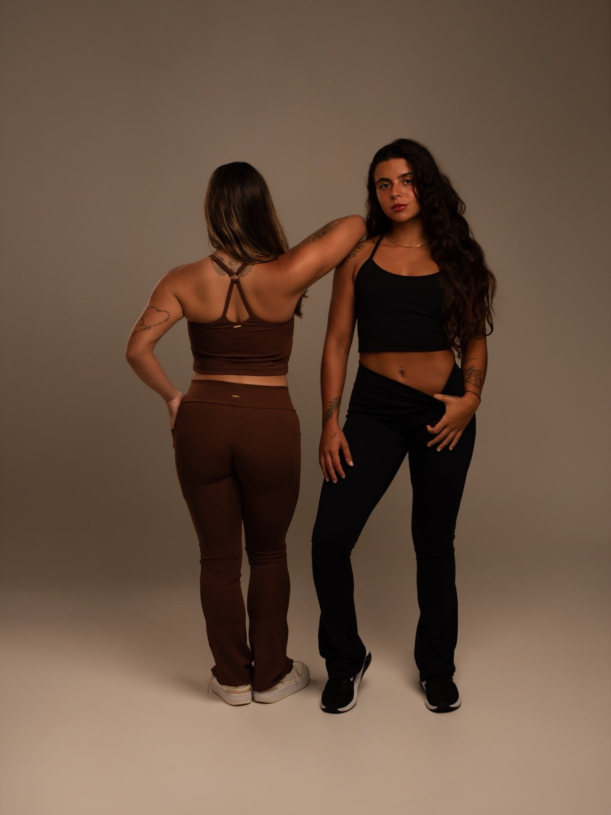 Regata Atlas na cor preto, look